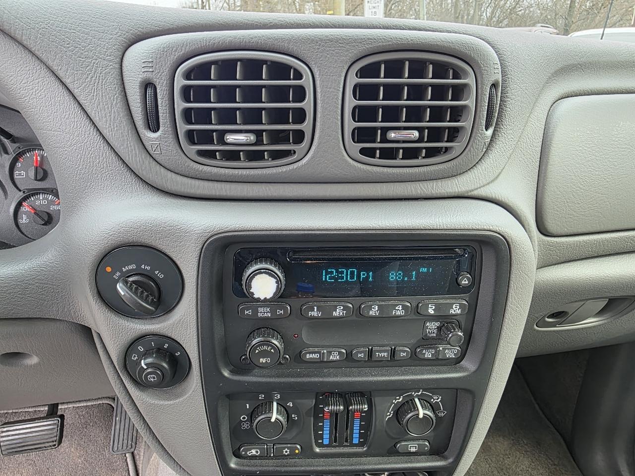 Chevrolet TrailBlazer LS 4WD 2005