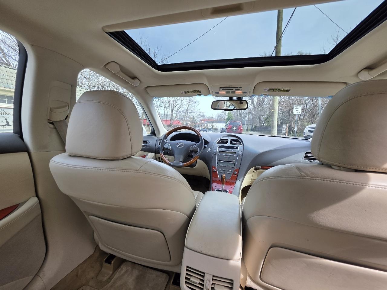 Lexus ES 350 Sedan 2011