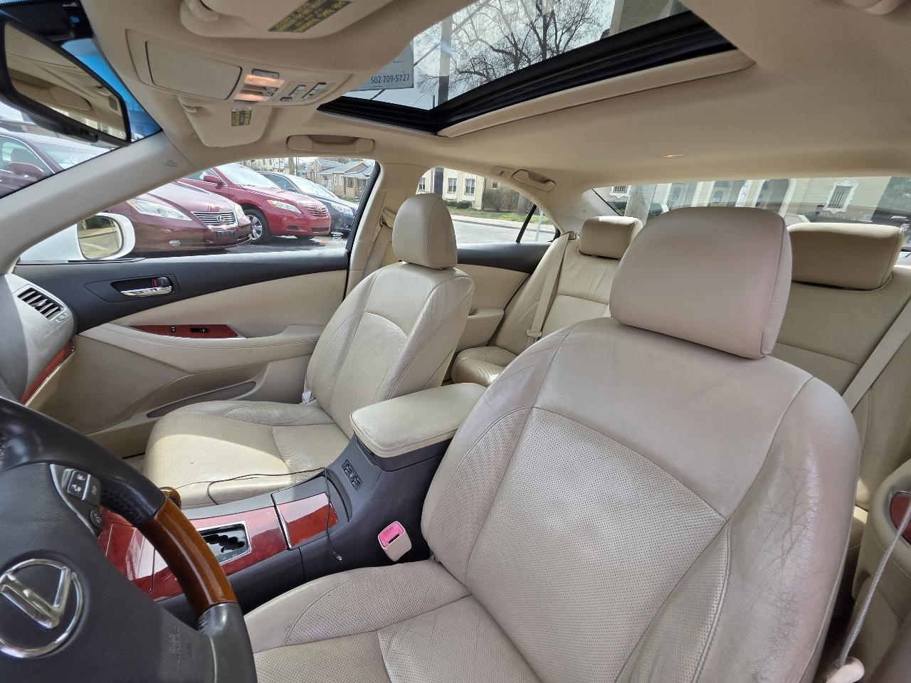 Lexus ES 350 Sedan 2011