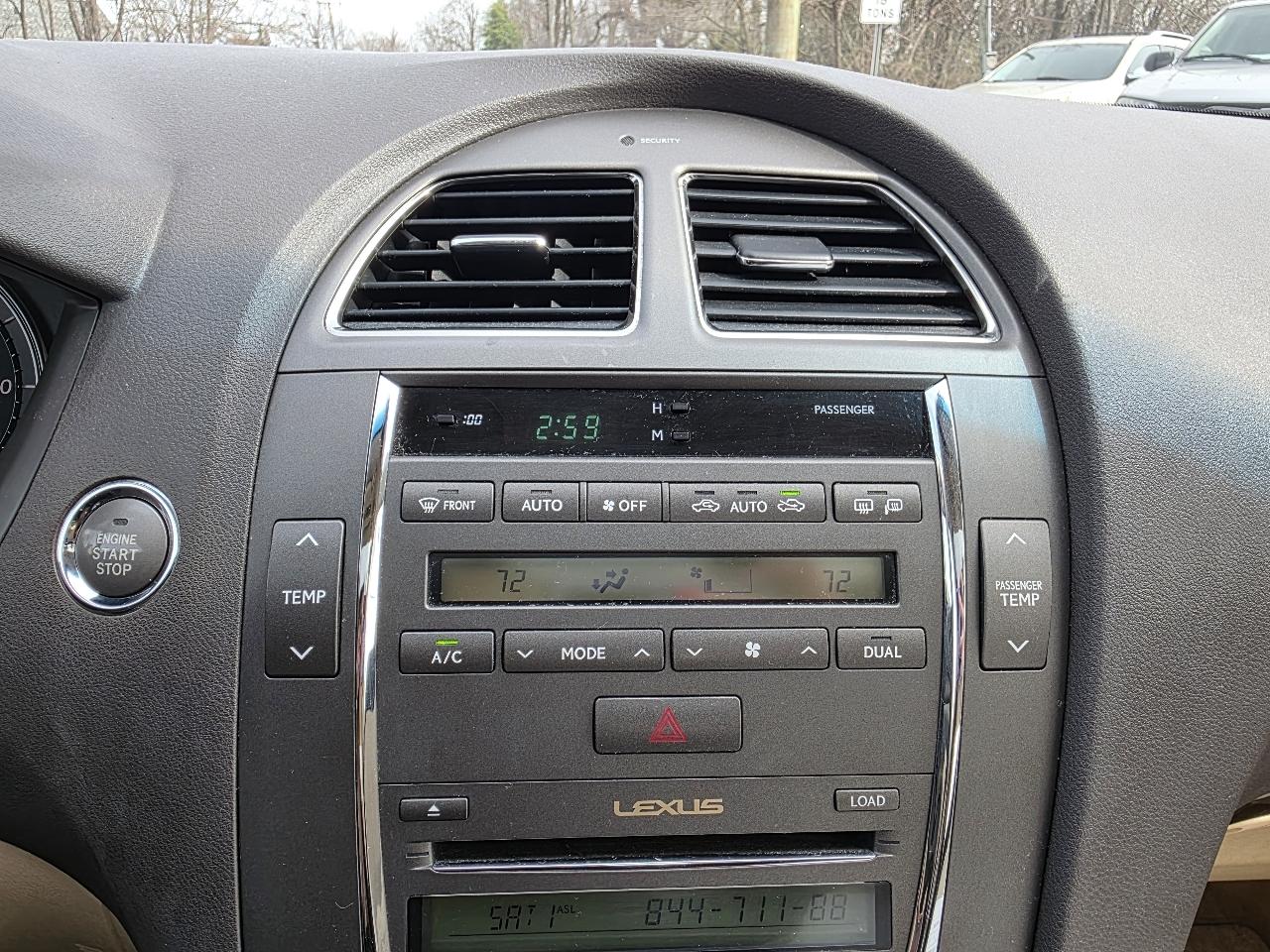 Lexus ES 350 Sedan 2011