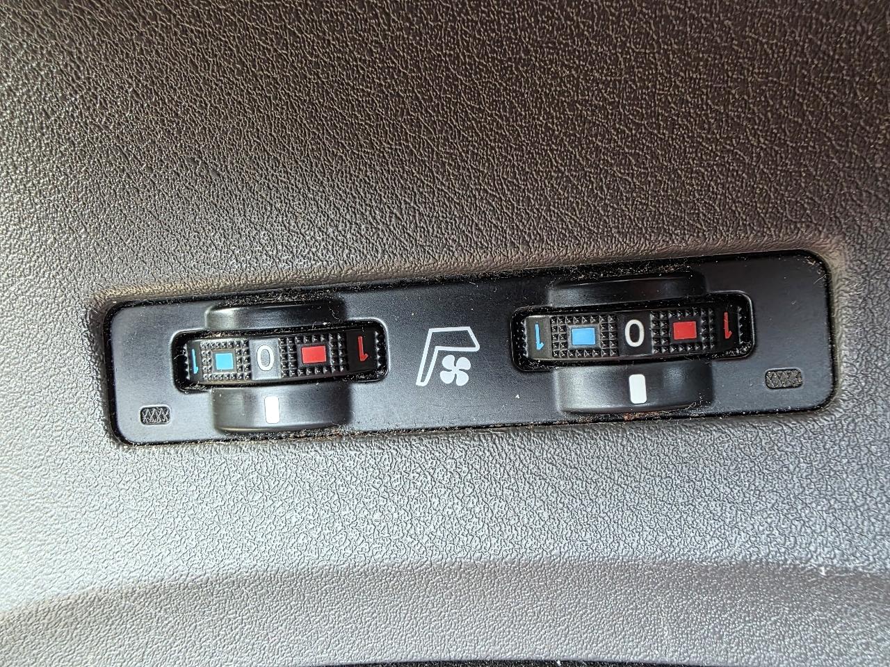 Lexus ES 350 Sedan 2011