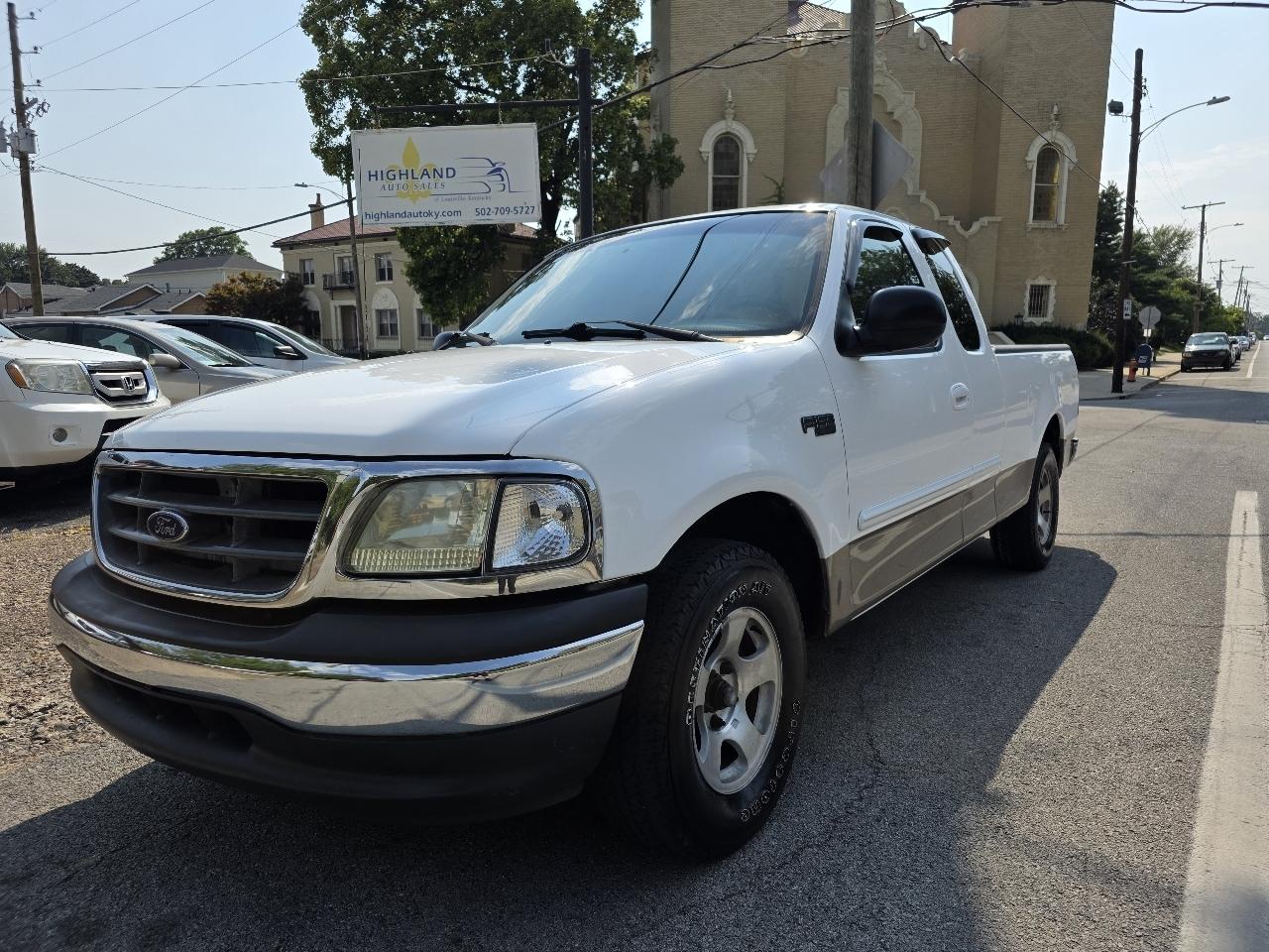 Ford F-150 XL SuperCab 2WD 2003