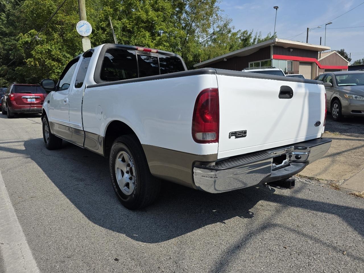 Ford F-150 XL SuperCab 2WD 2003