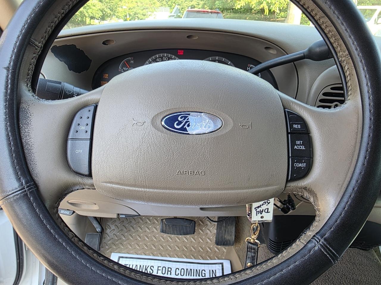 Ford F-150 XL SuperCab 2WD 2003