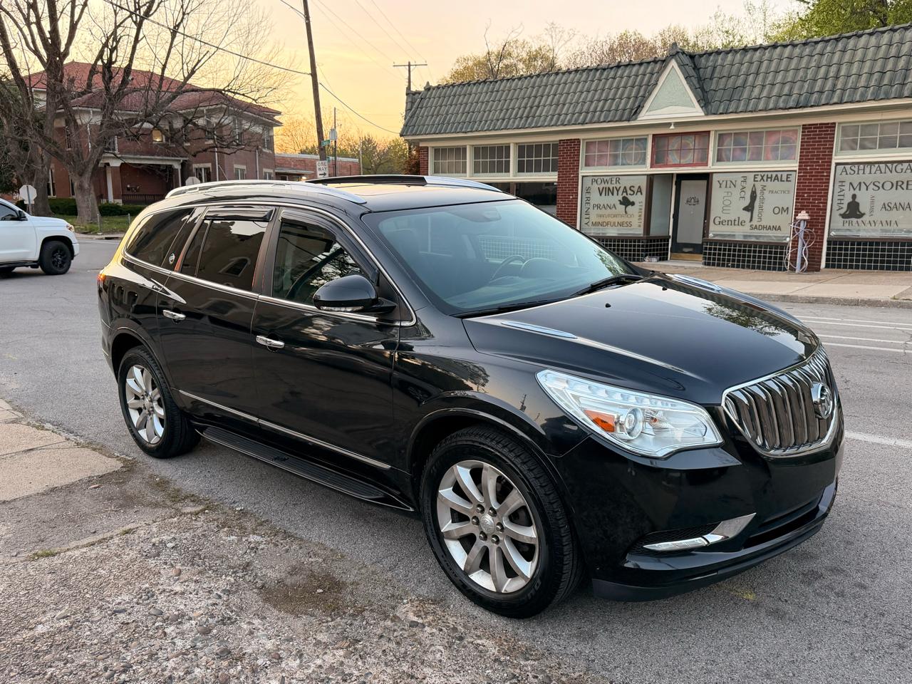 Buick Enclave Premium FWD 2013