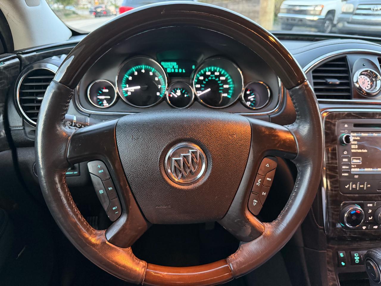 Buick Enclave Premium FWD 2013