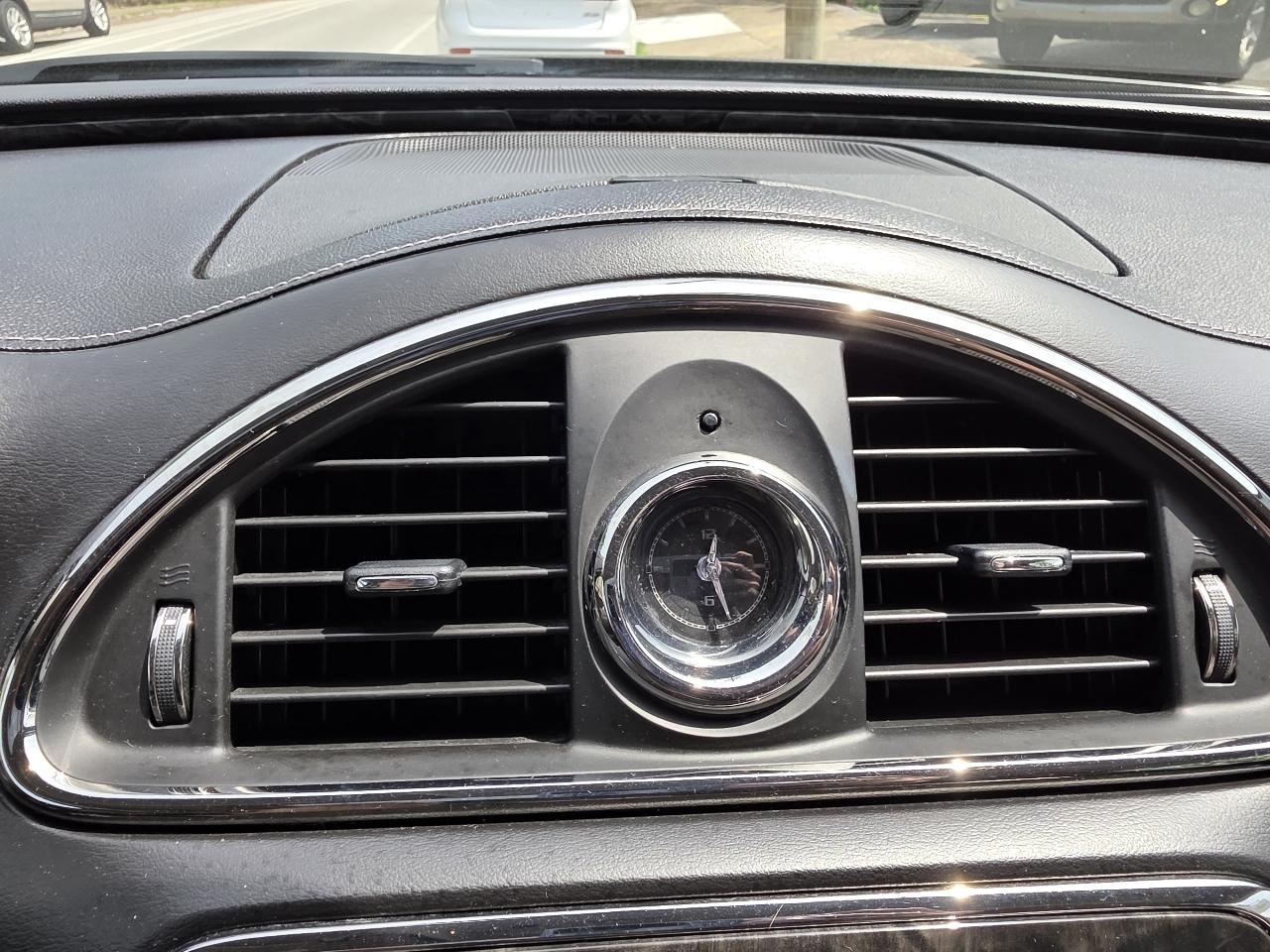 Buick Enclave Premium FWD 2013