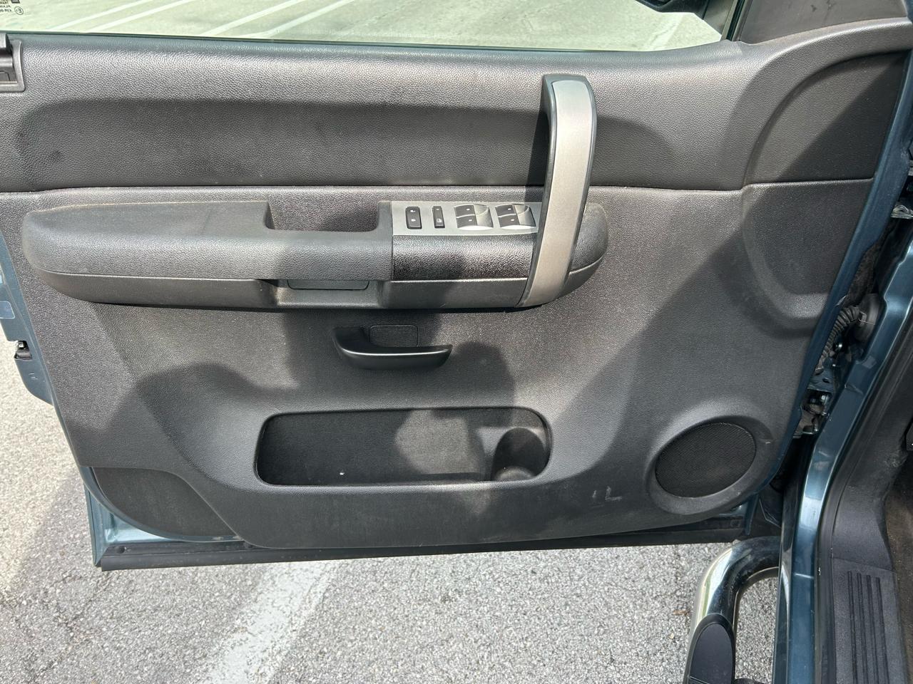 GMC Sierra 1500 Work Truck Ext. Cab Long Box 4WD 2009