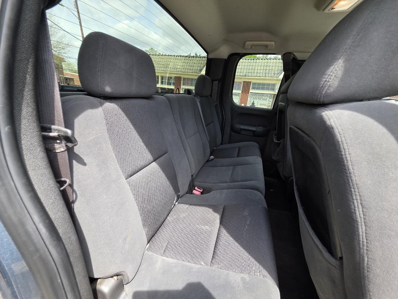 GMC Sierra 1500 SL Ext Cab 4D 4WD 2009