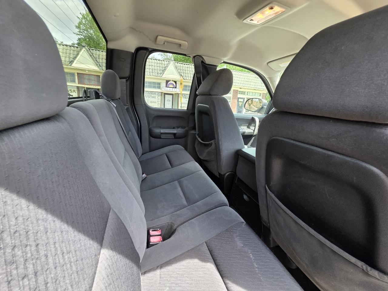 GMC Sierra 1500 SL Ext Cab 4D 4WD 2009