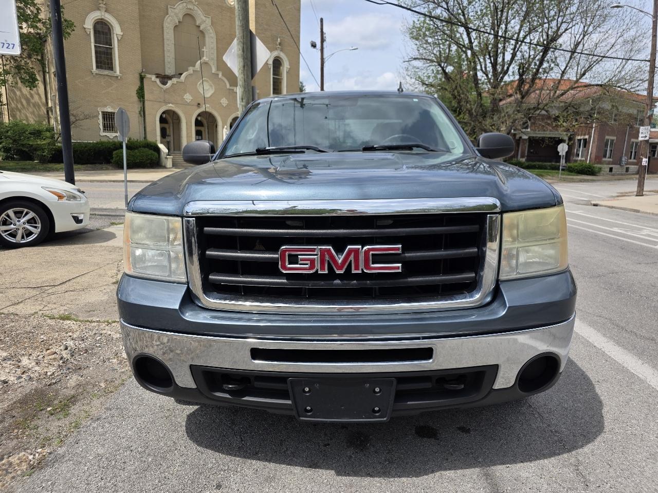 GMC Sierra 1500 SL Ext Cab 4D 4WD 2009