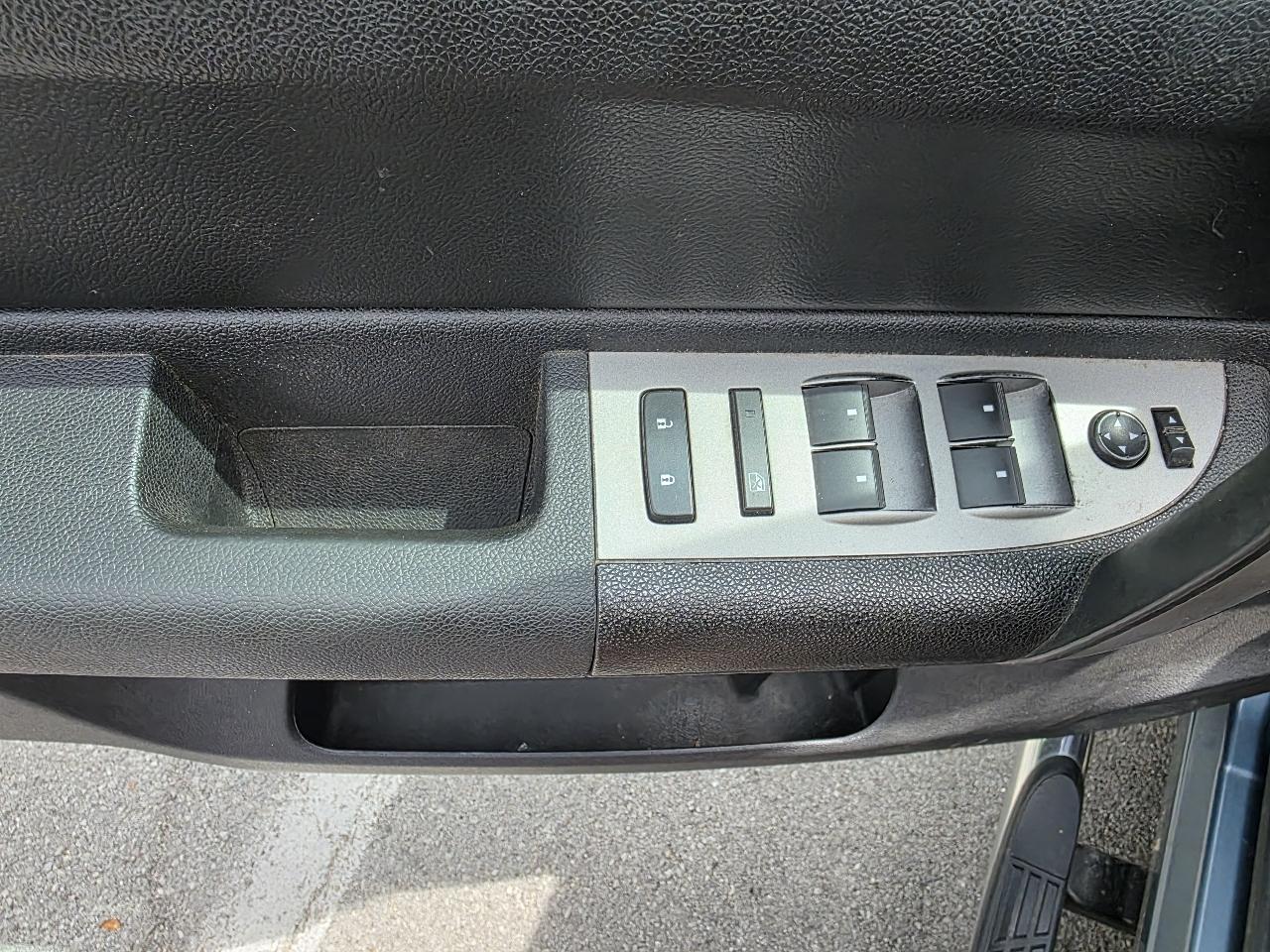 GMC Sierra 1500 SL Ext Cab 4D 4WD 2009