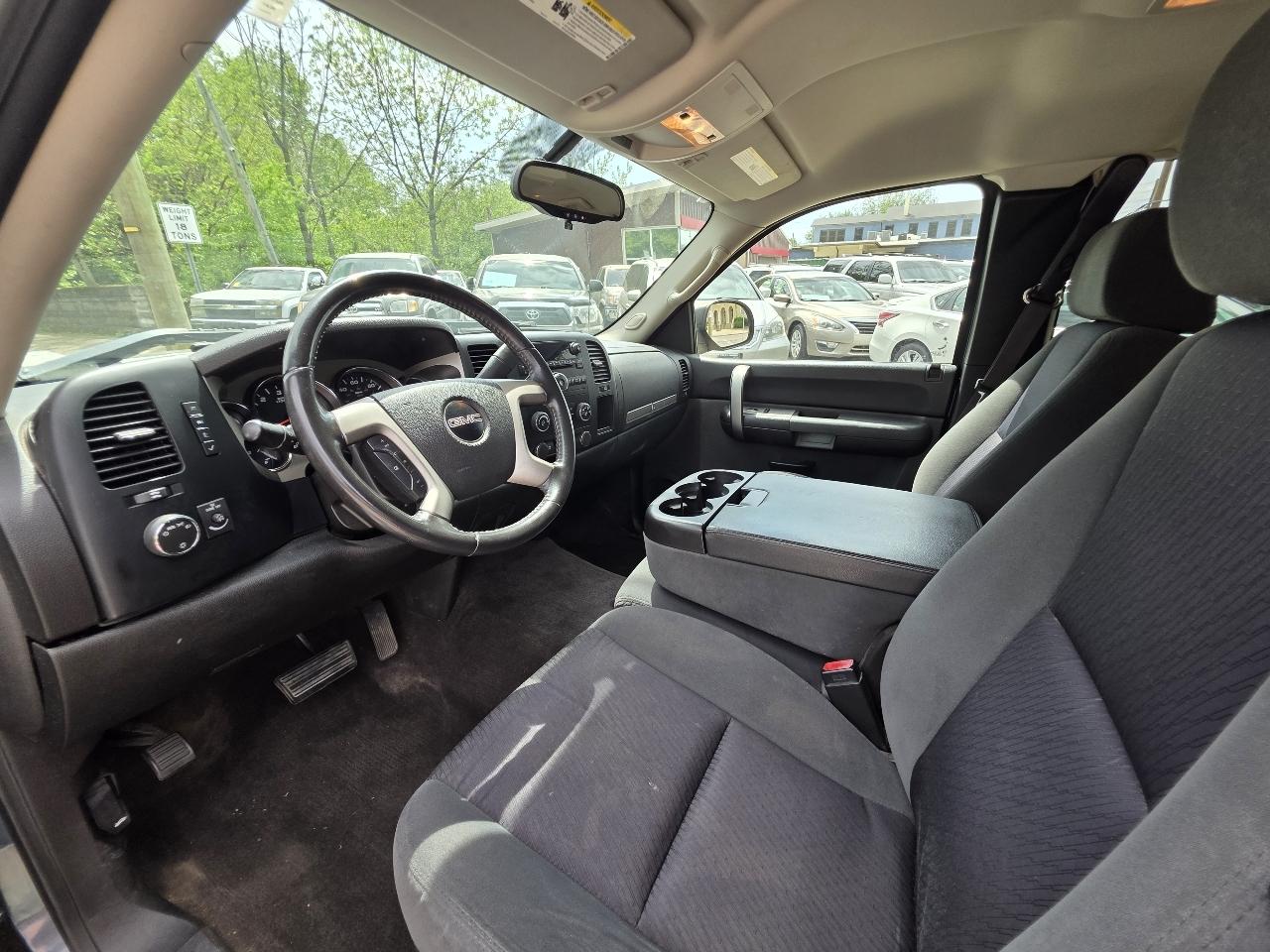 GMC Sierra 1500 SL Ext Cab 4D 4WD 2009