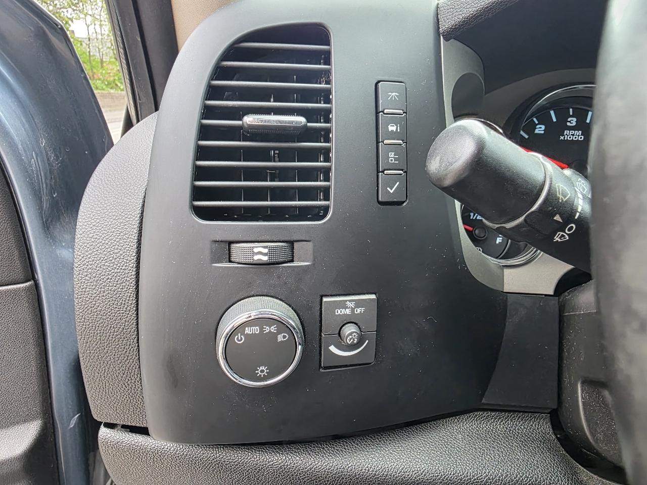 GMC Sierra 1500 SL Ext Cab 4D 4WD 2009