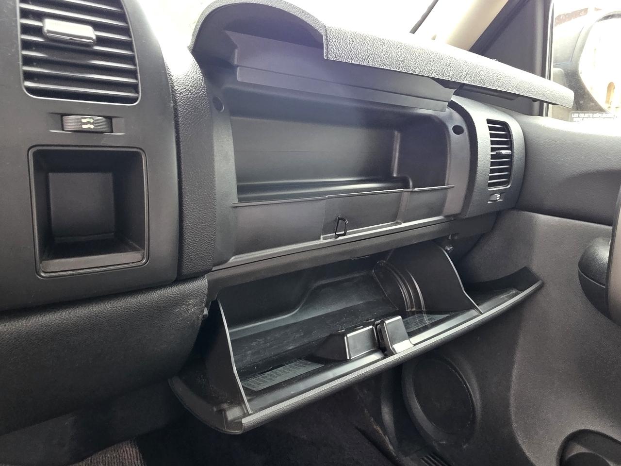 GMC Sierra 1500 SL Ext Cab 4D 4WD 2009