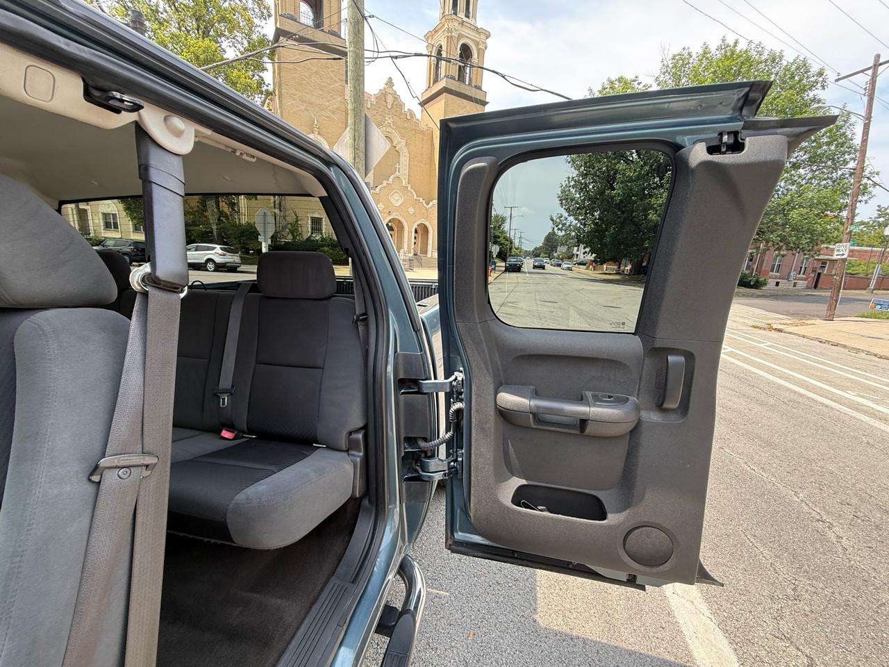 GMC Sierra 1500 SL Ext Cab 4D 4WD 2009