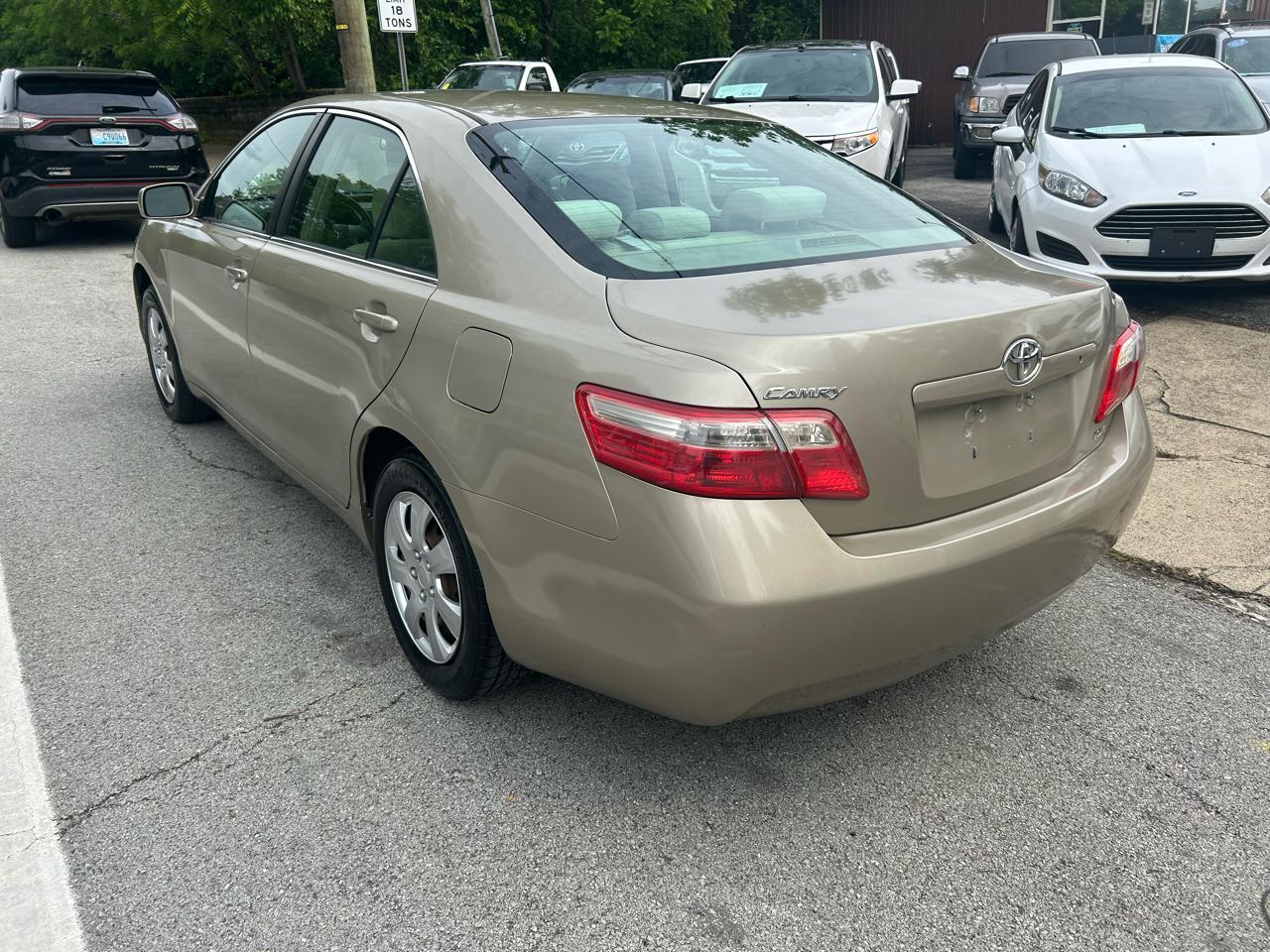 Toyota Camry LE 5-Spd AT 2007