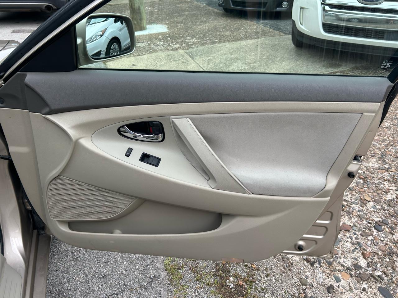 Toyota Camry LE 5-Spd AT 2007