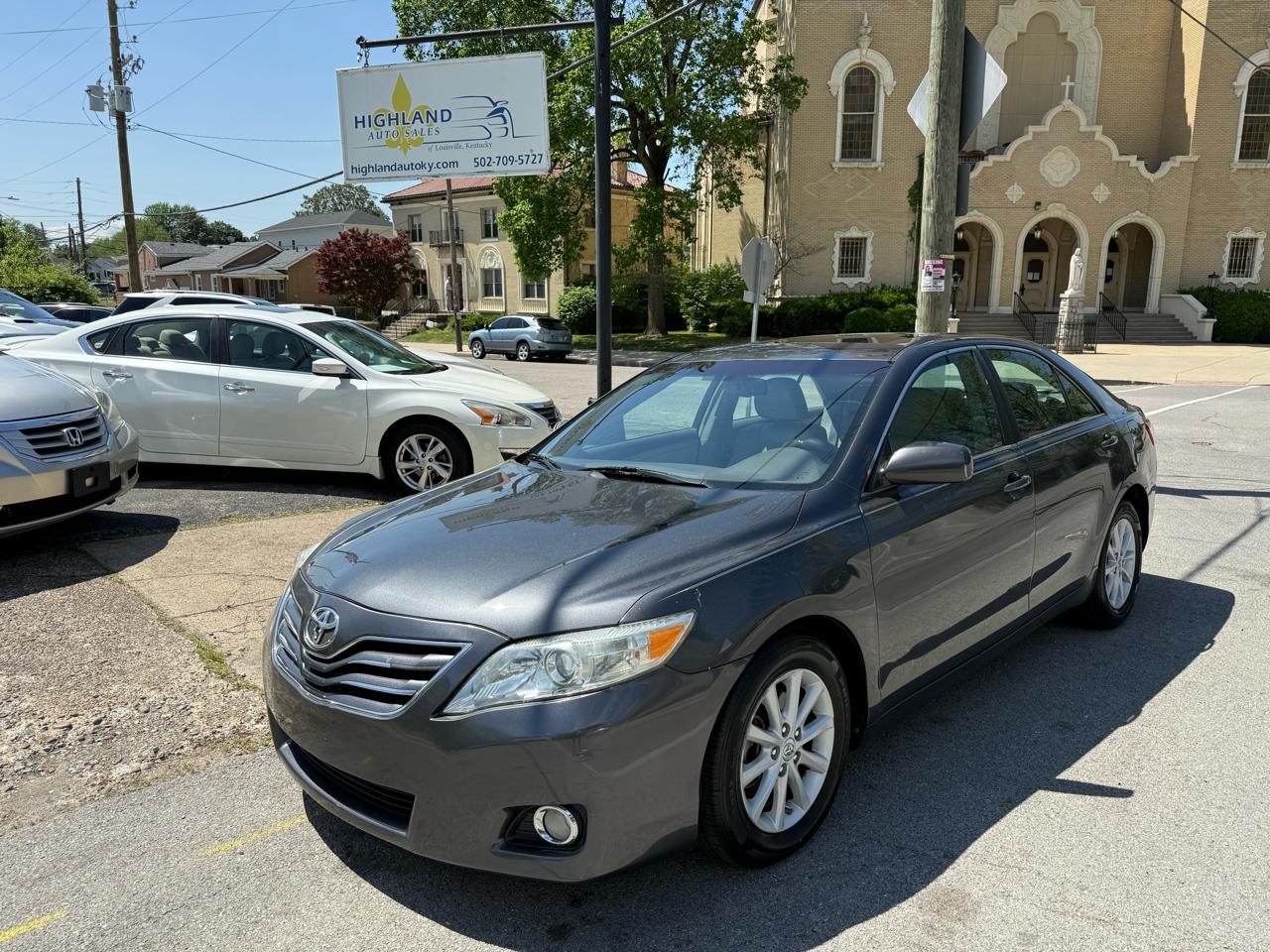 2010 Toyota Camry XLE V6 6-Spd AT