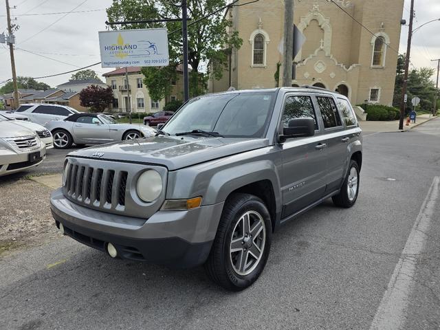 Gray 2012 Jeep Patriot Latitude SUV / Crossover Front-Wheel Drive Automatic