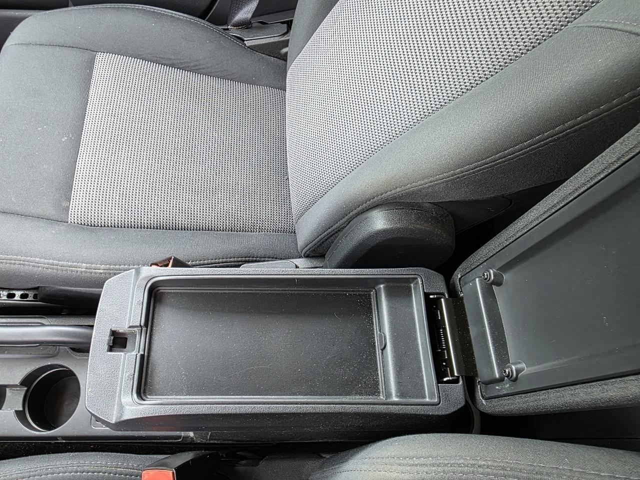 Jeep Patriot Latitude 2WD 2012