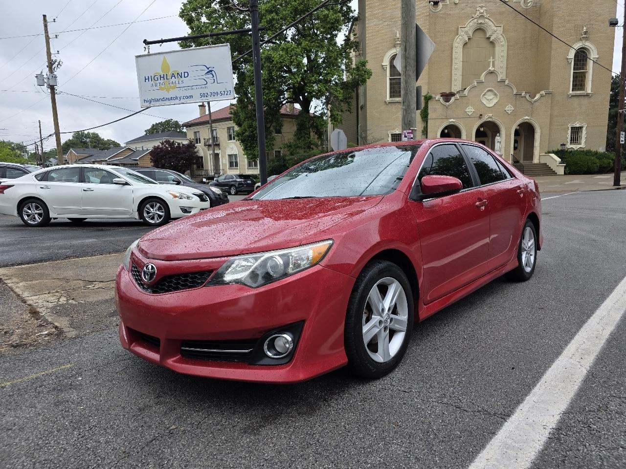 2013 Toyota Camry SE 4D Sedan