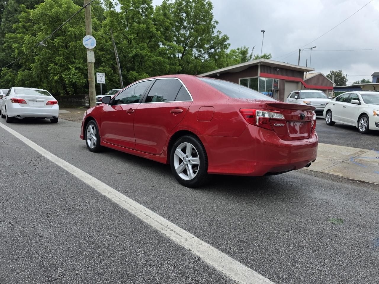 Toyota Camry SE 4D Sedan 2013