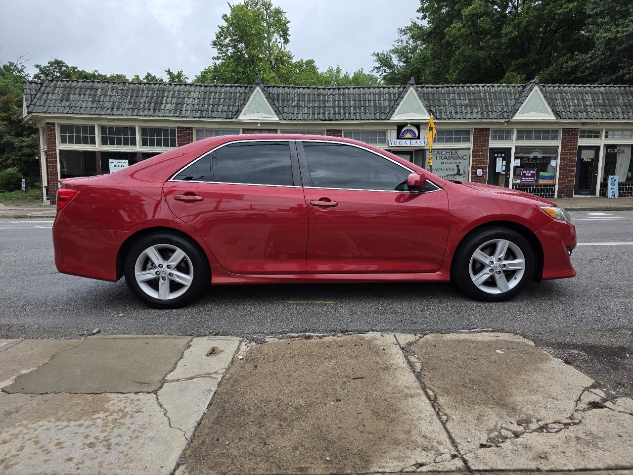 Toyota Camry SE 4D Sedan 2013