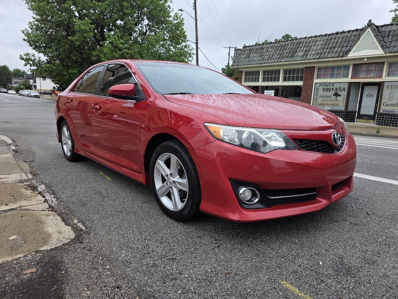 Toyota Camry SE 4D Sedan 2013