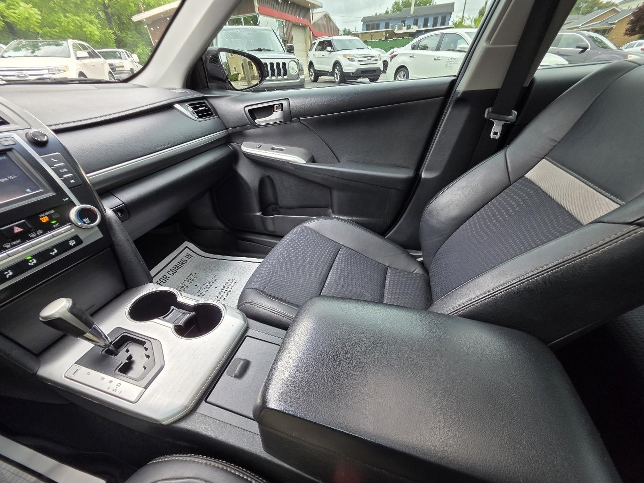 Toyota Camry SE 4D Sedan 2013