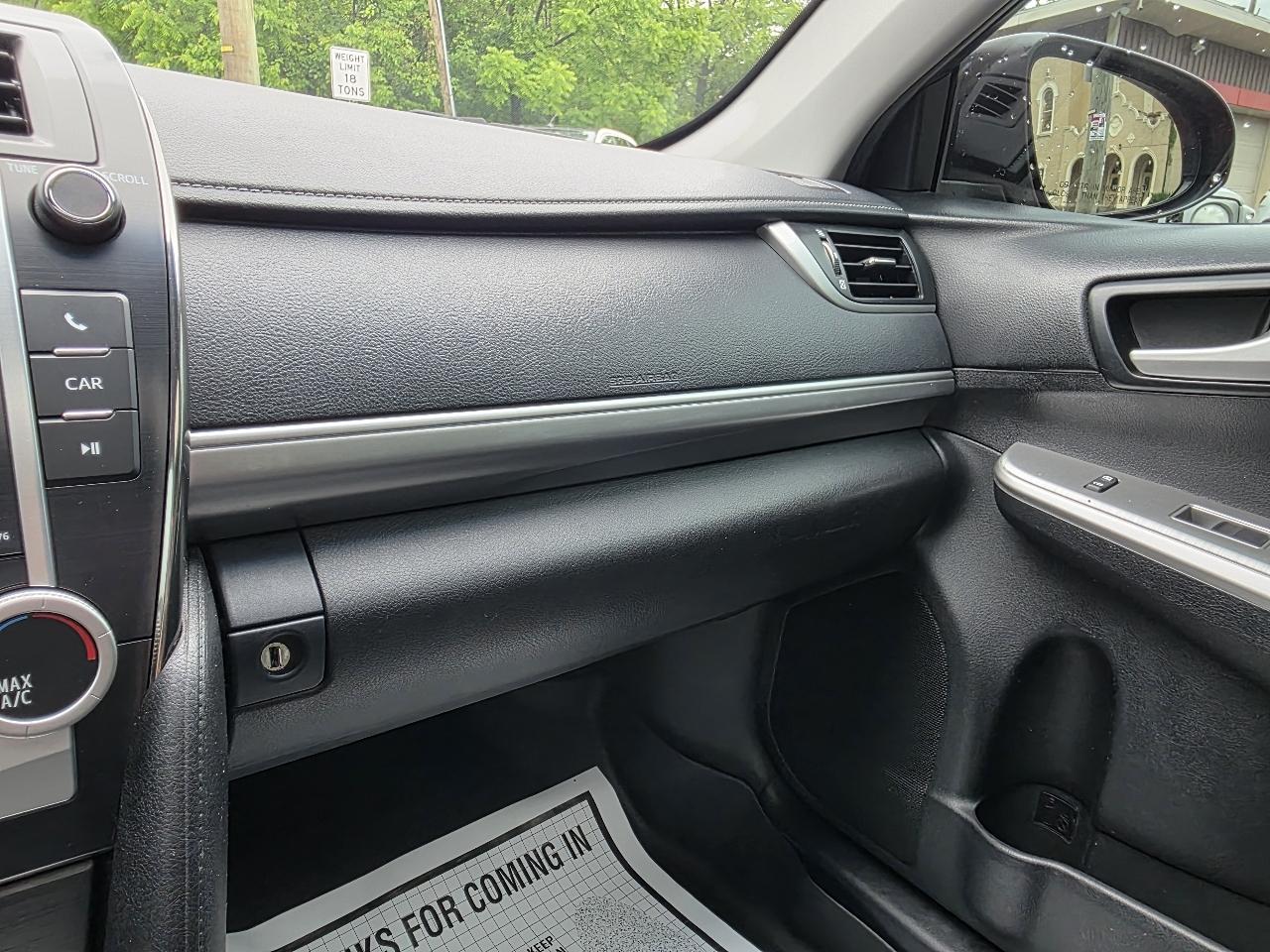 Toyota Camry SE 4D Sedan 2013
