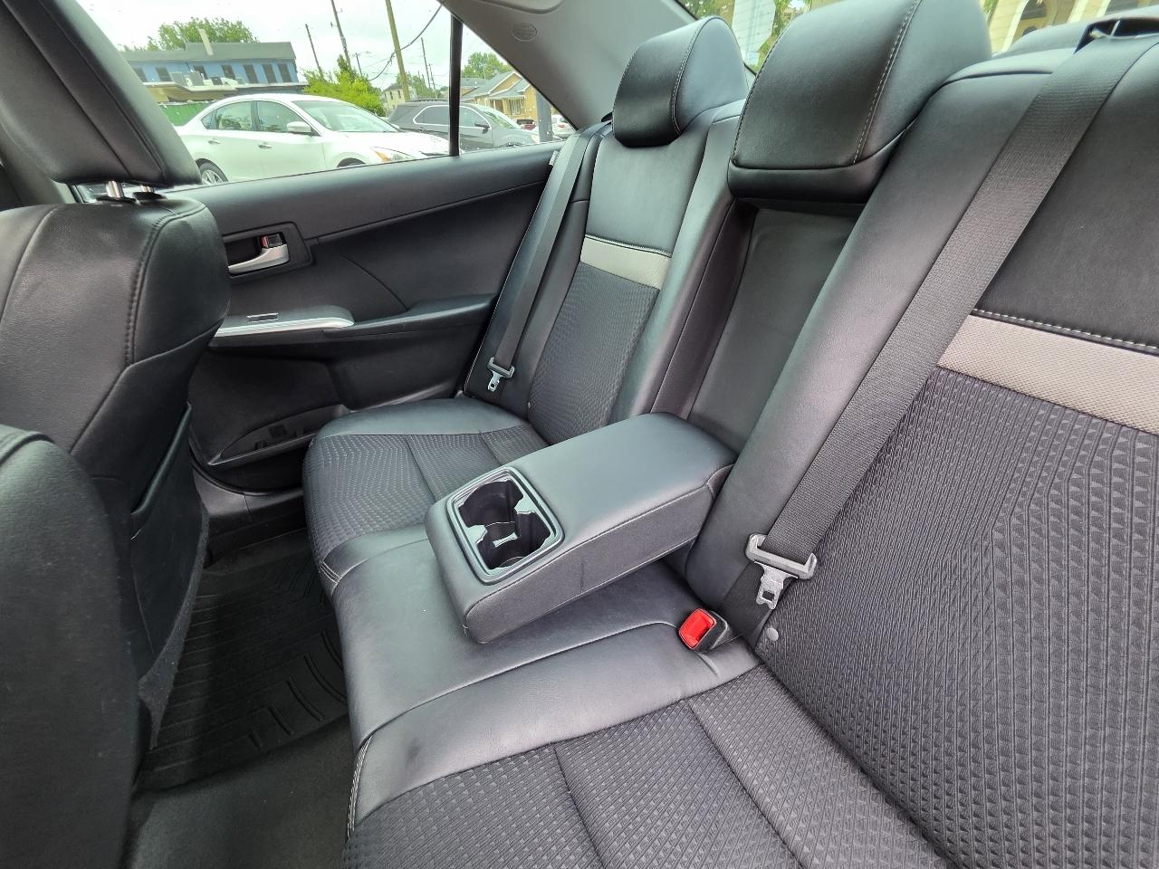 Toyota Camry SE 4D Sedan 2013