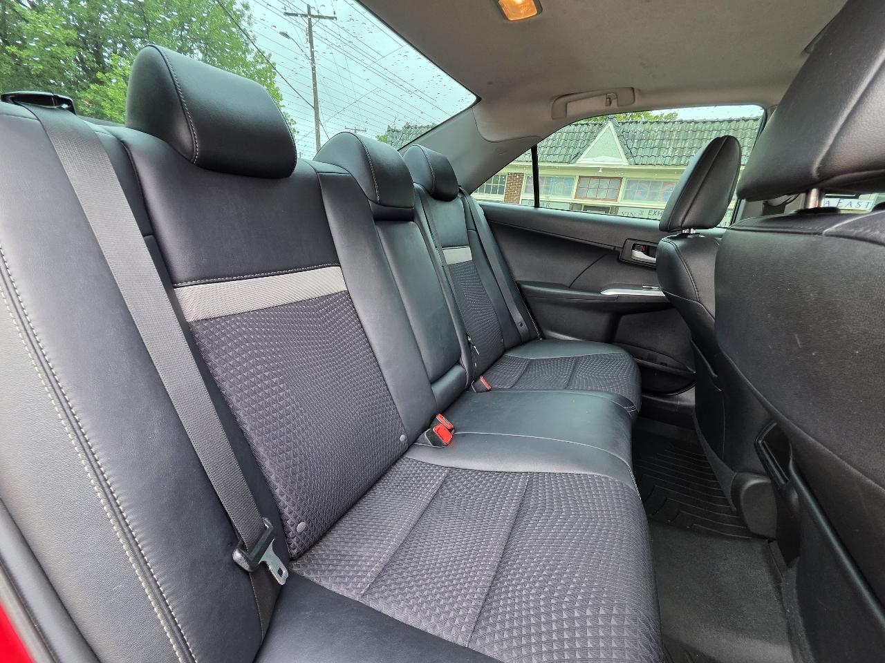 Toyota Camry SE 4D Sedan 2013