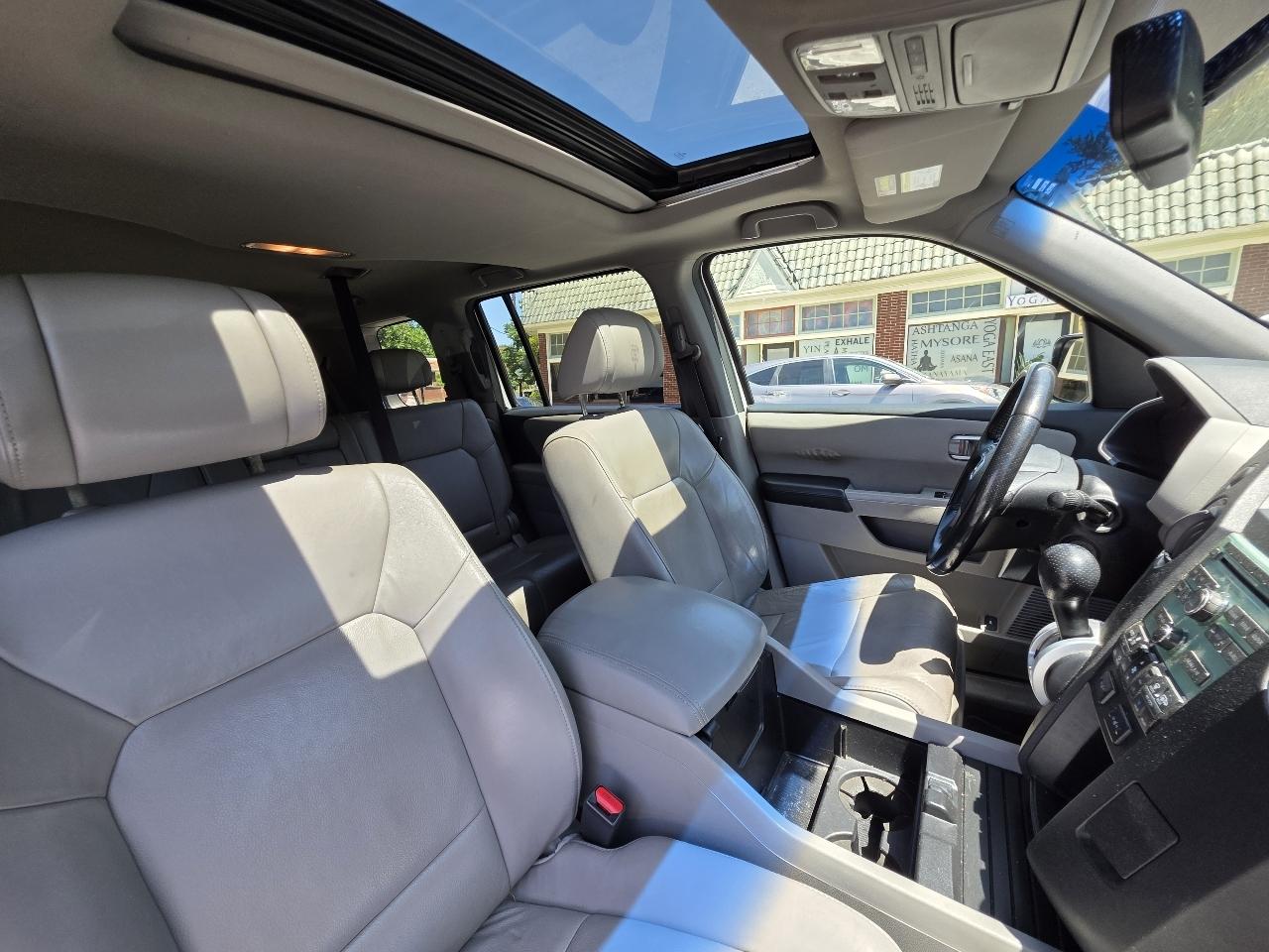 Honda Pilot EX-L 2WD 5-Spd AT 2010