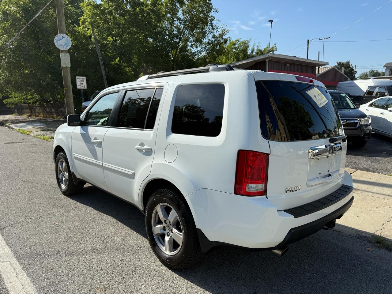 Honda Pilot EX-L 2WD 5-Spd AT 2010