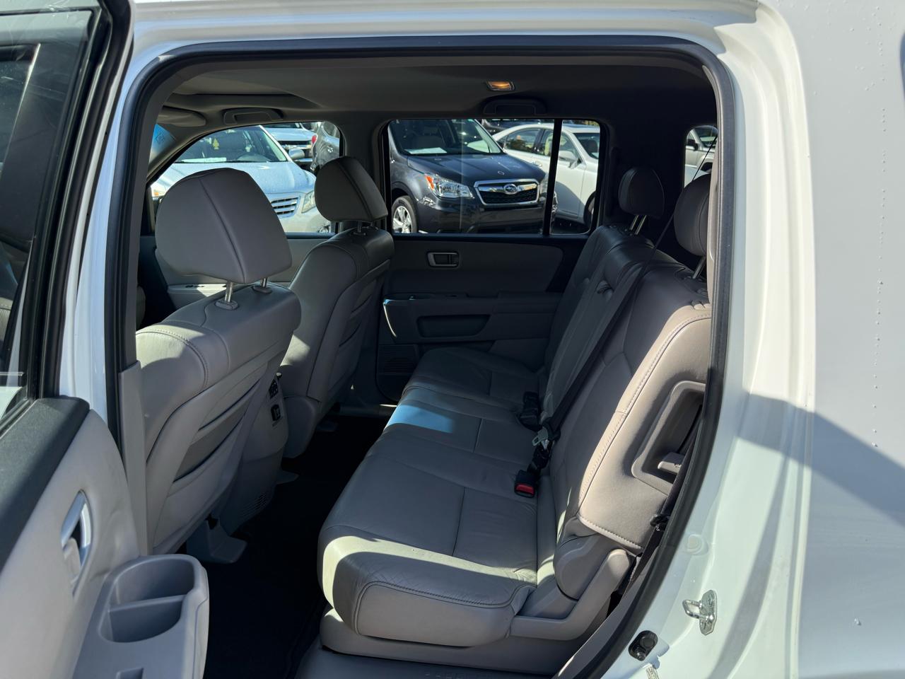 Honda Pilot EX-L 2WD 5-Spd AT 2010