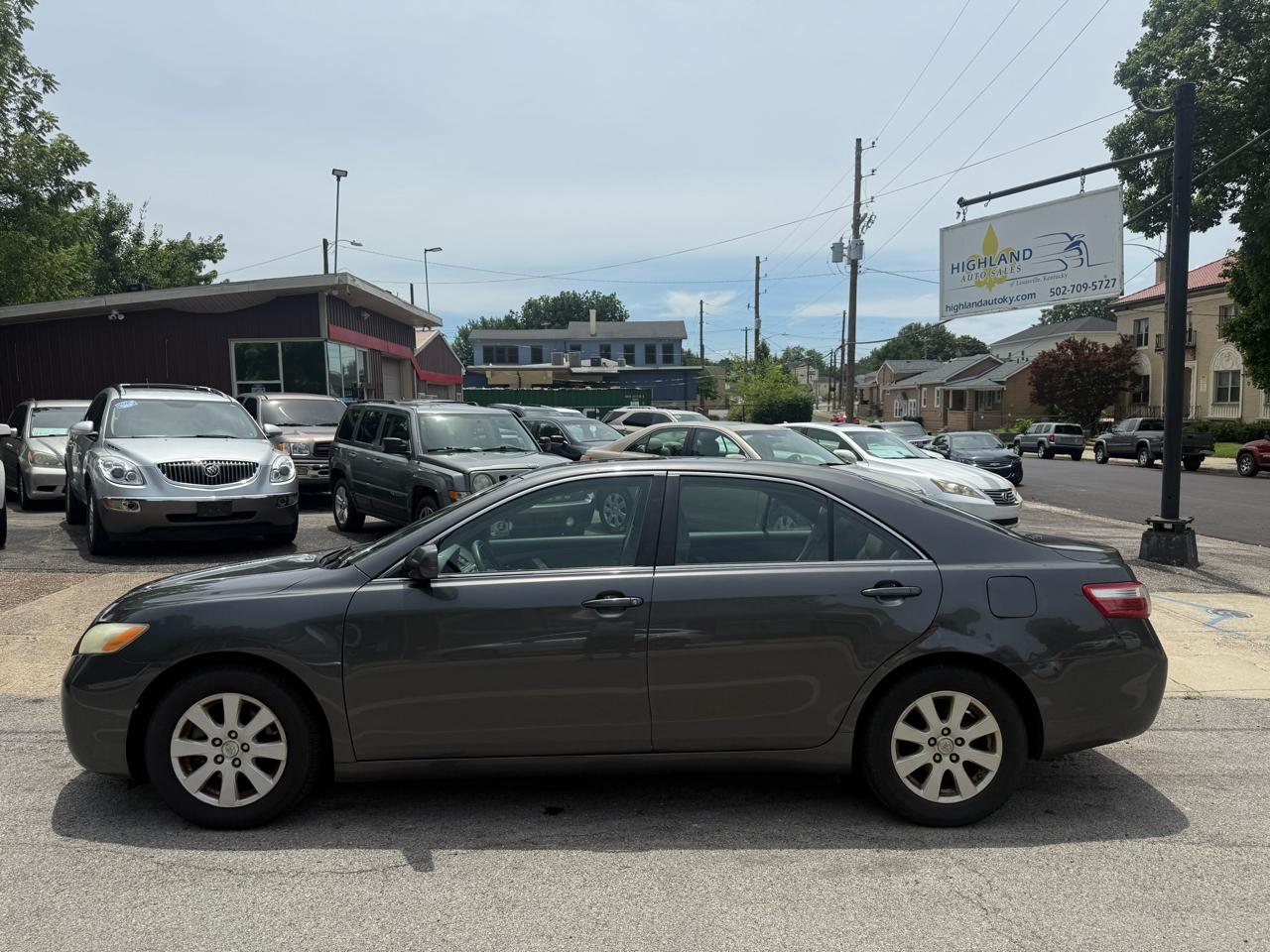 Toyota Camry XLE 5-Spd AT 2009
