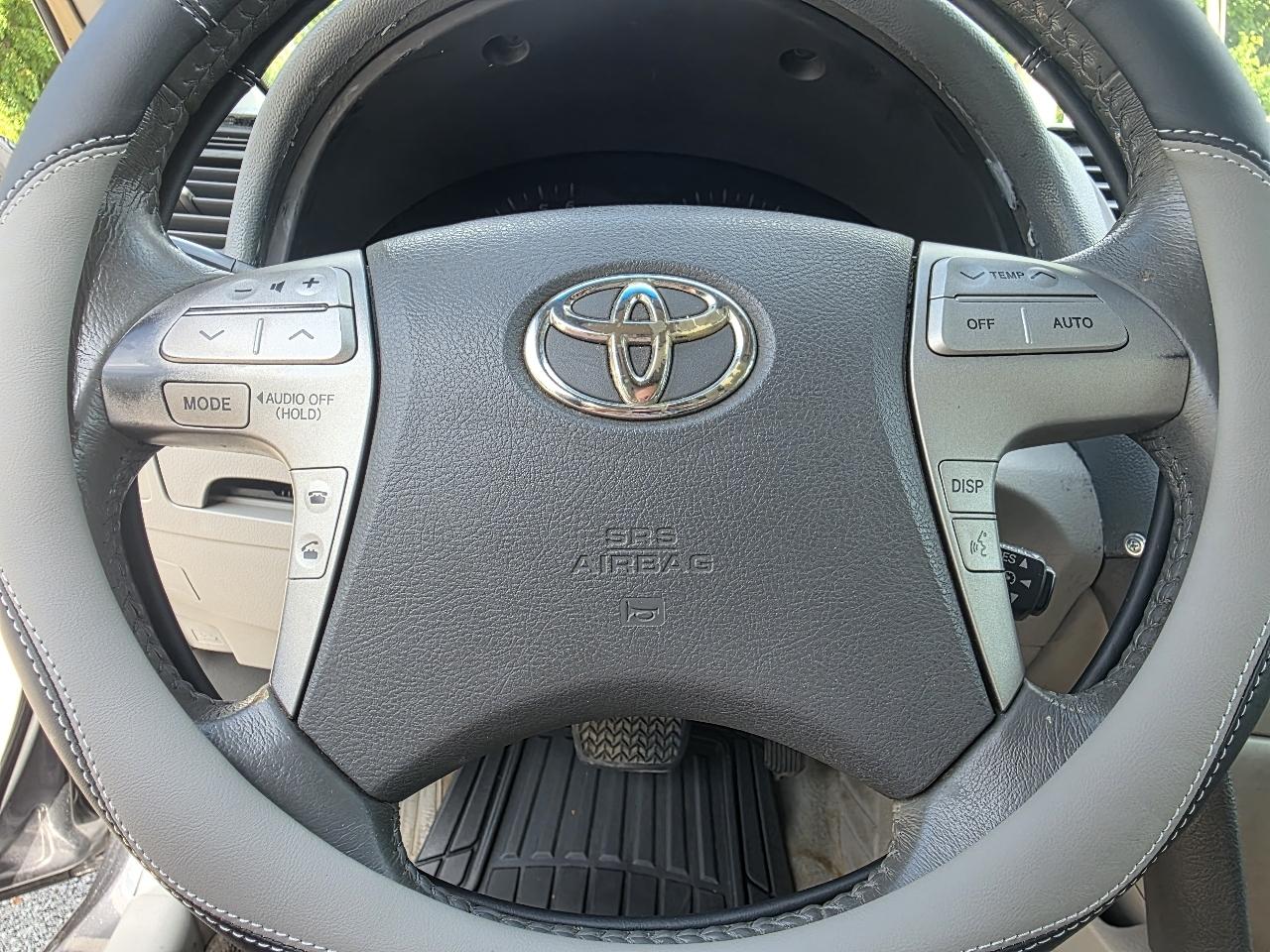 Toyota Camry XLE 5-Spd AT 2009
