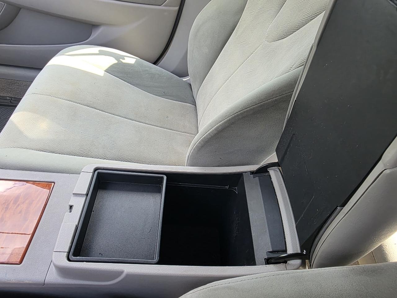 Toyota Camry XLE 5-Spd AT 2009