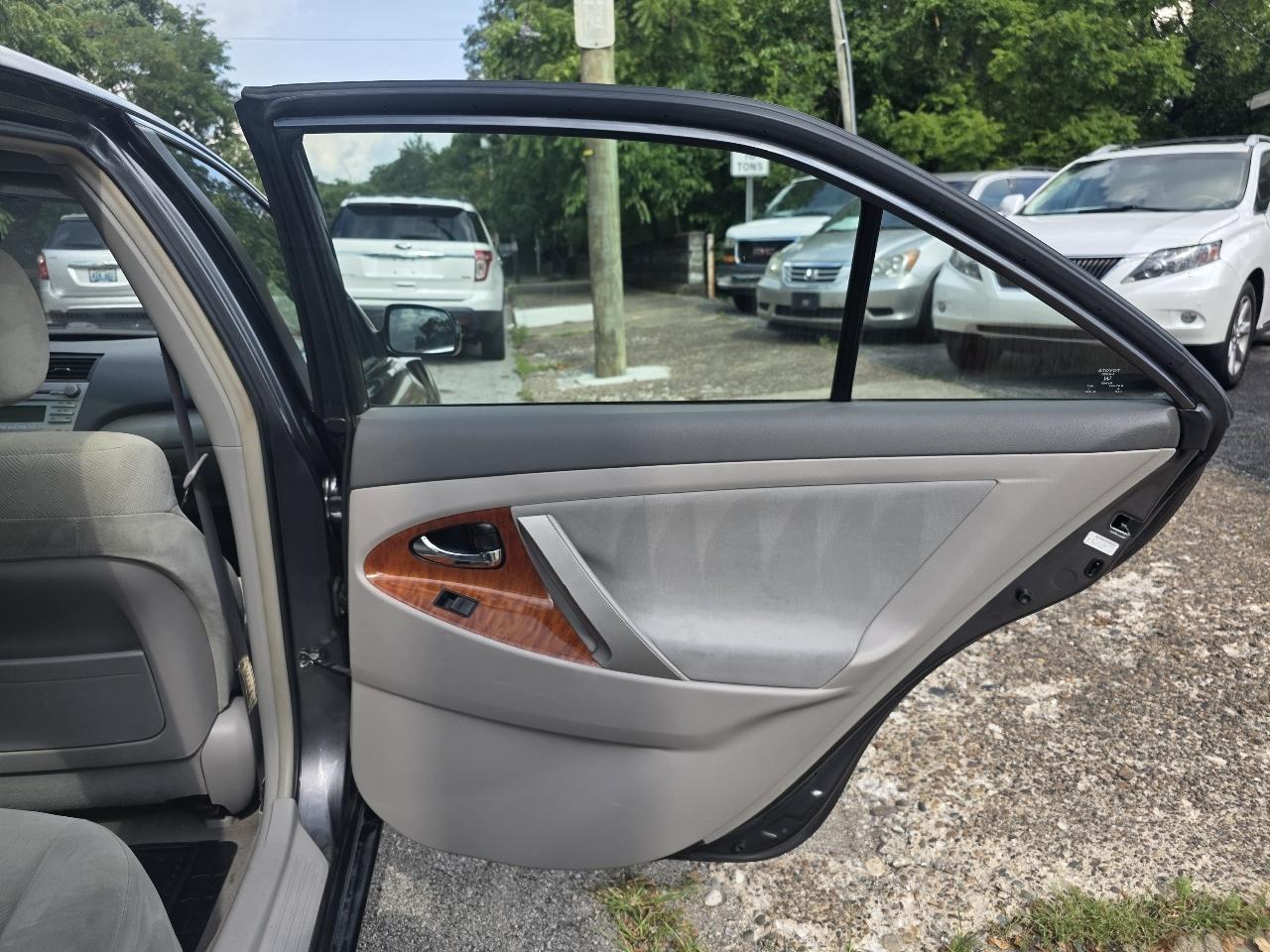 Toyota Camry XLE 5-Spd AT 2009