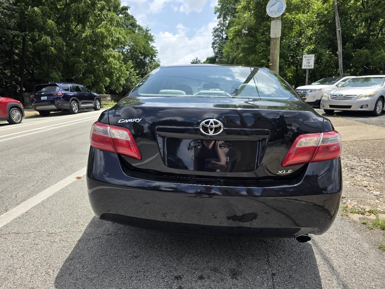 Toyota Camry XLE 5-Spd AT 2009