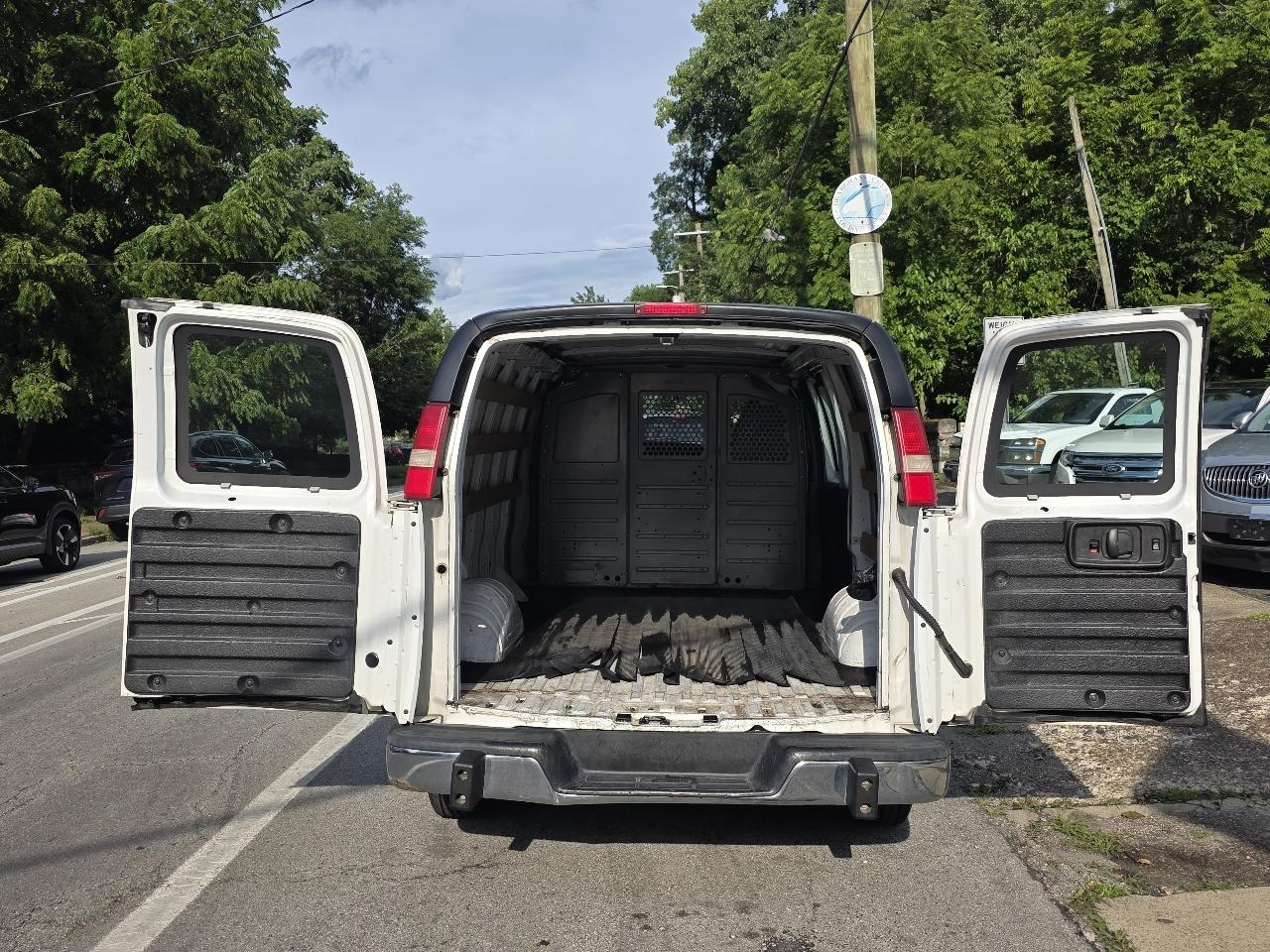 GMC Savana G2500 Cargo 2014