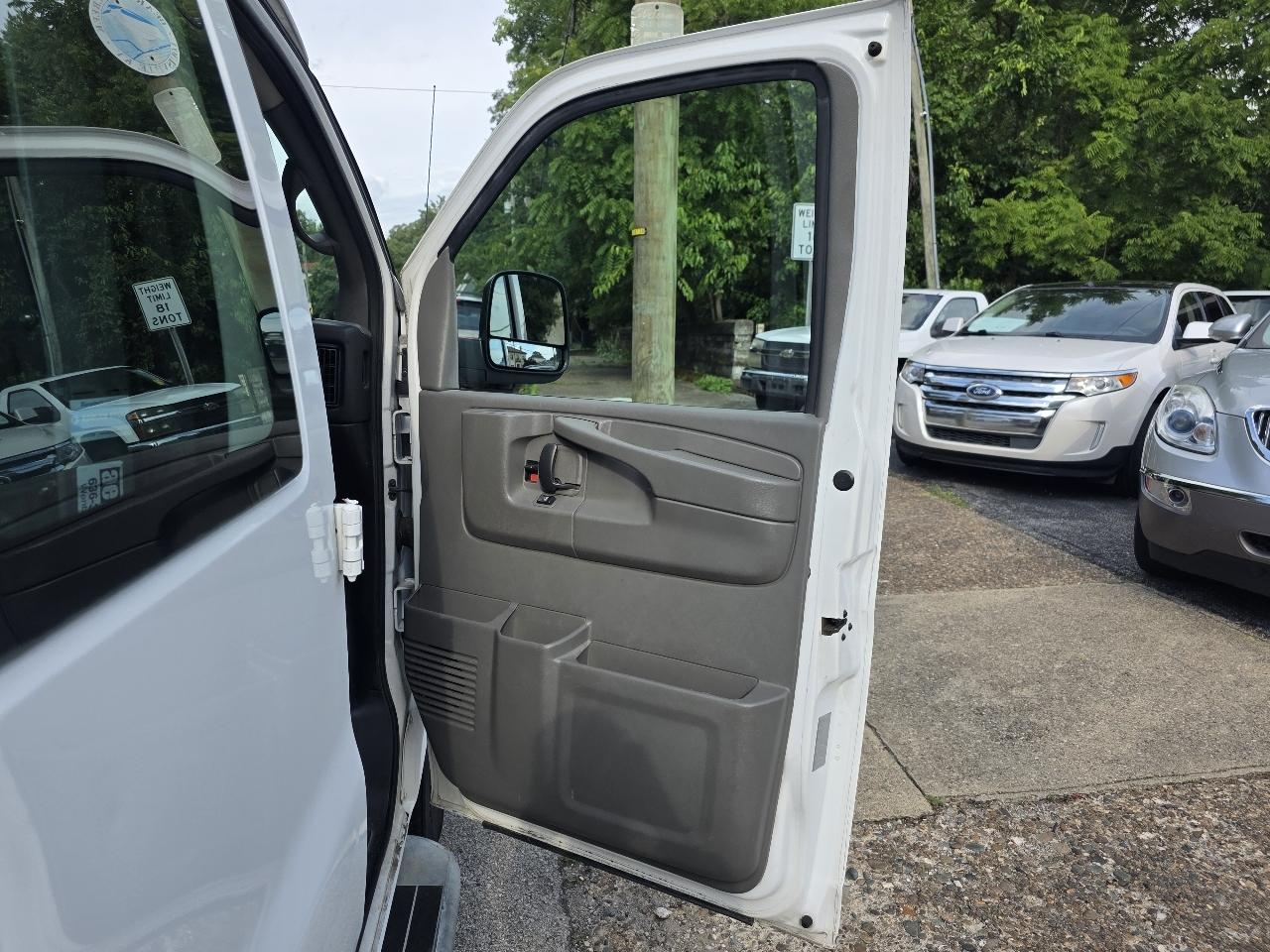 GMC Savana G2500 Cargo 2014
