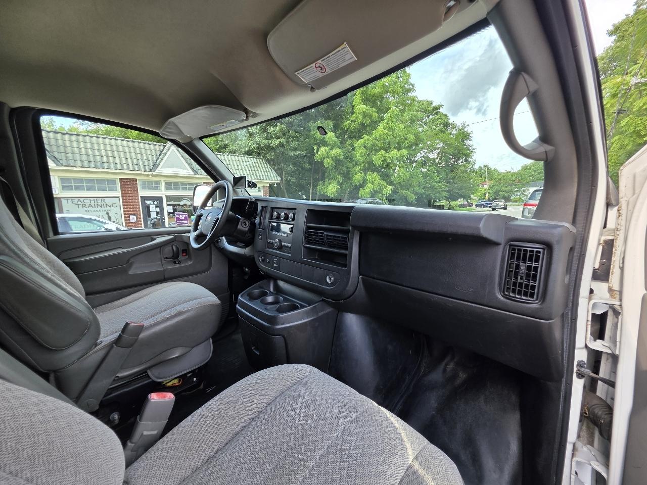 GMC Savana G2500 Cargo 2014