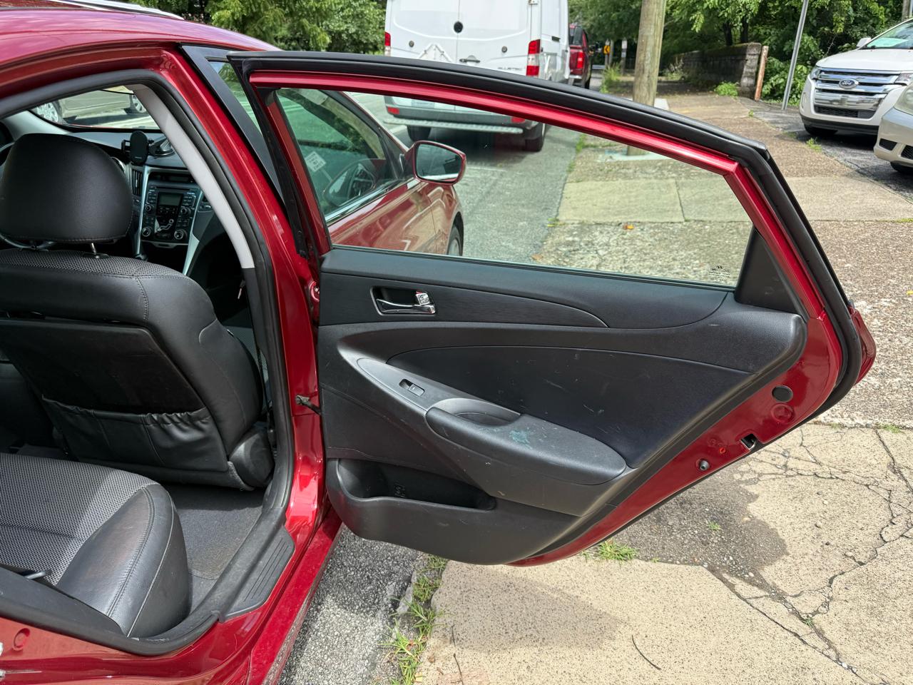 Hyundai Sonata Limited Auto 2011