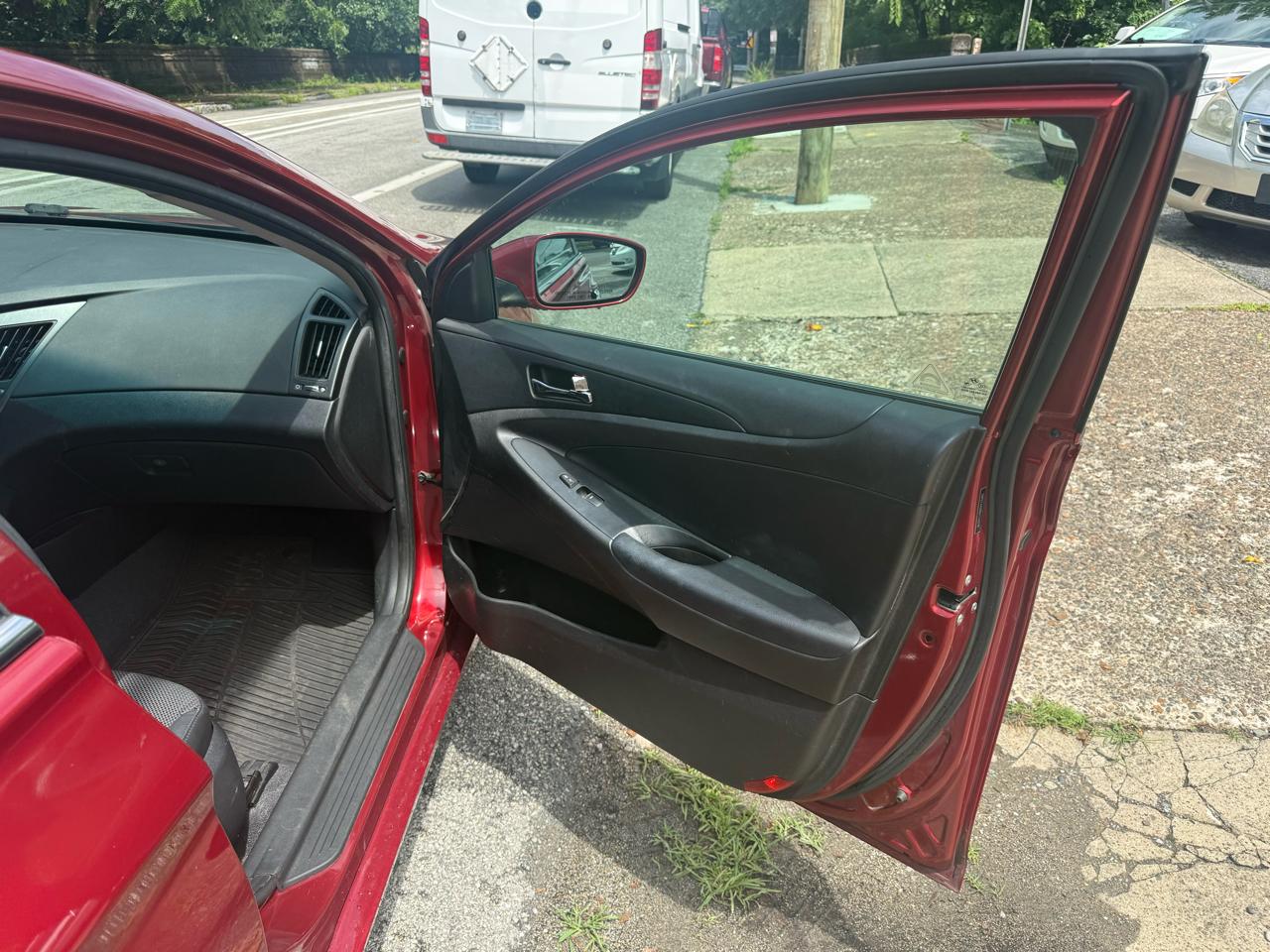 Hyundai Sonata Limited Auto 2011