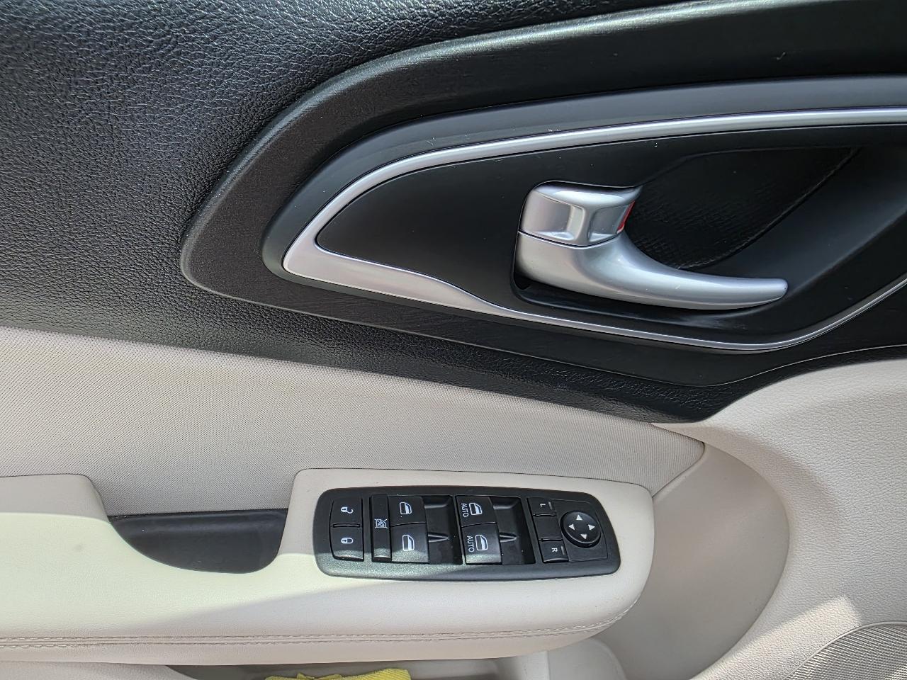 Chrysler 200 Limited 2015