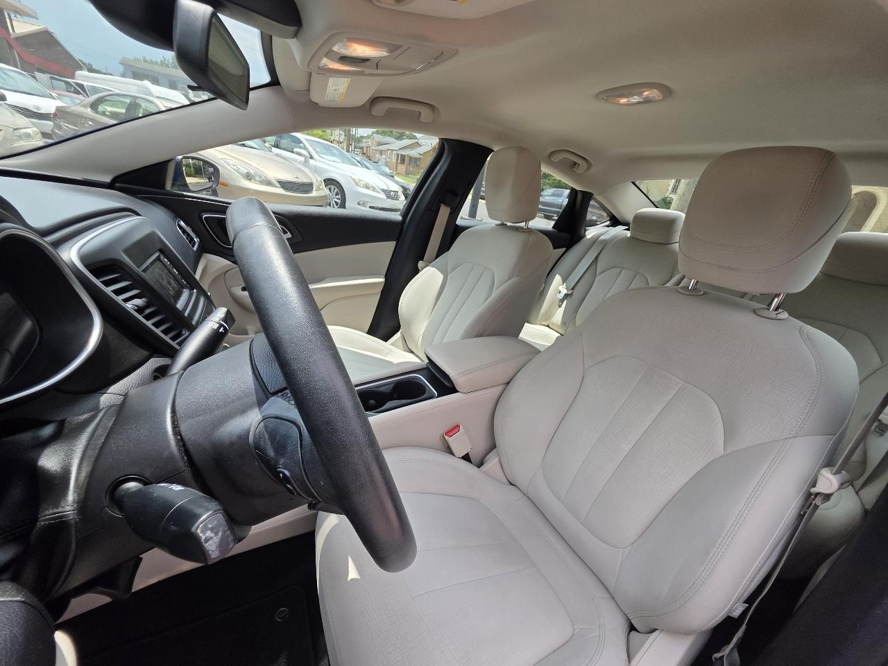 Chrysler 200 Limited 2015