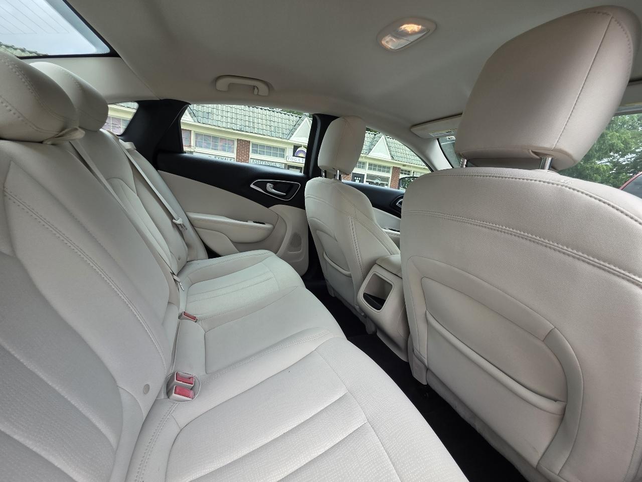 Chrysler 200 Limited 2015