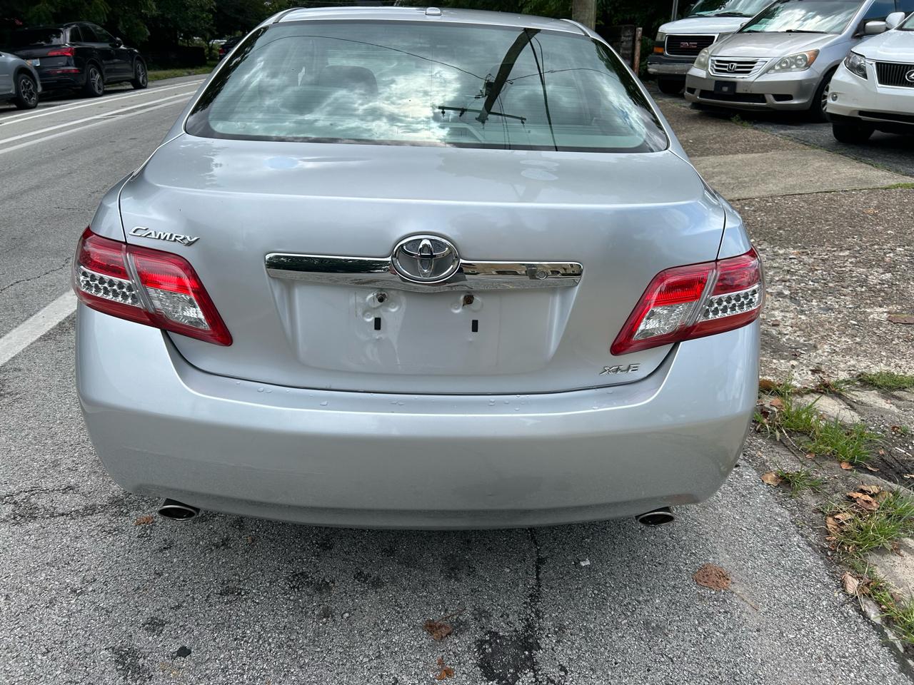 Toyota Camry LE V6 6-Spd AT 2010